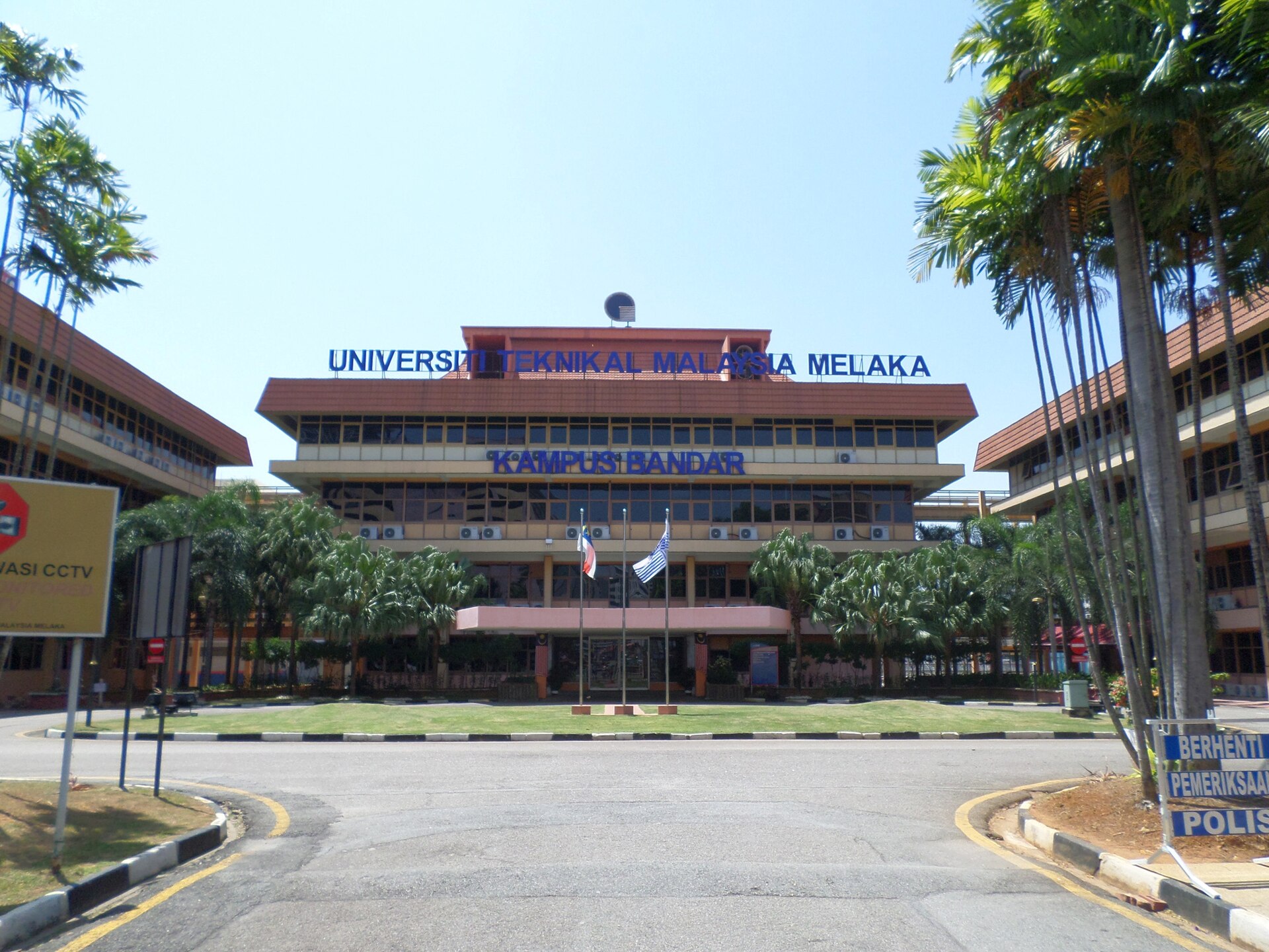 Universiti Teknikal Malaysia Melaka