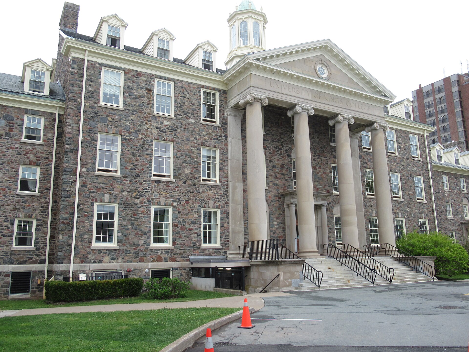 University of King's College
