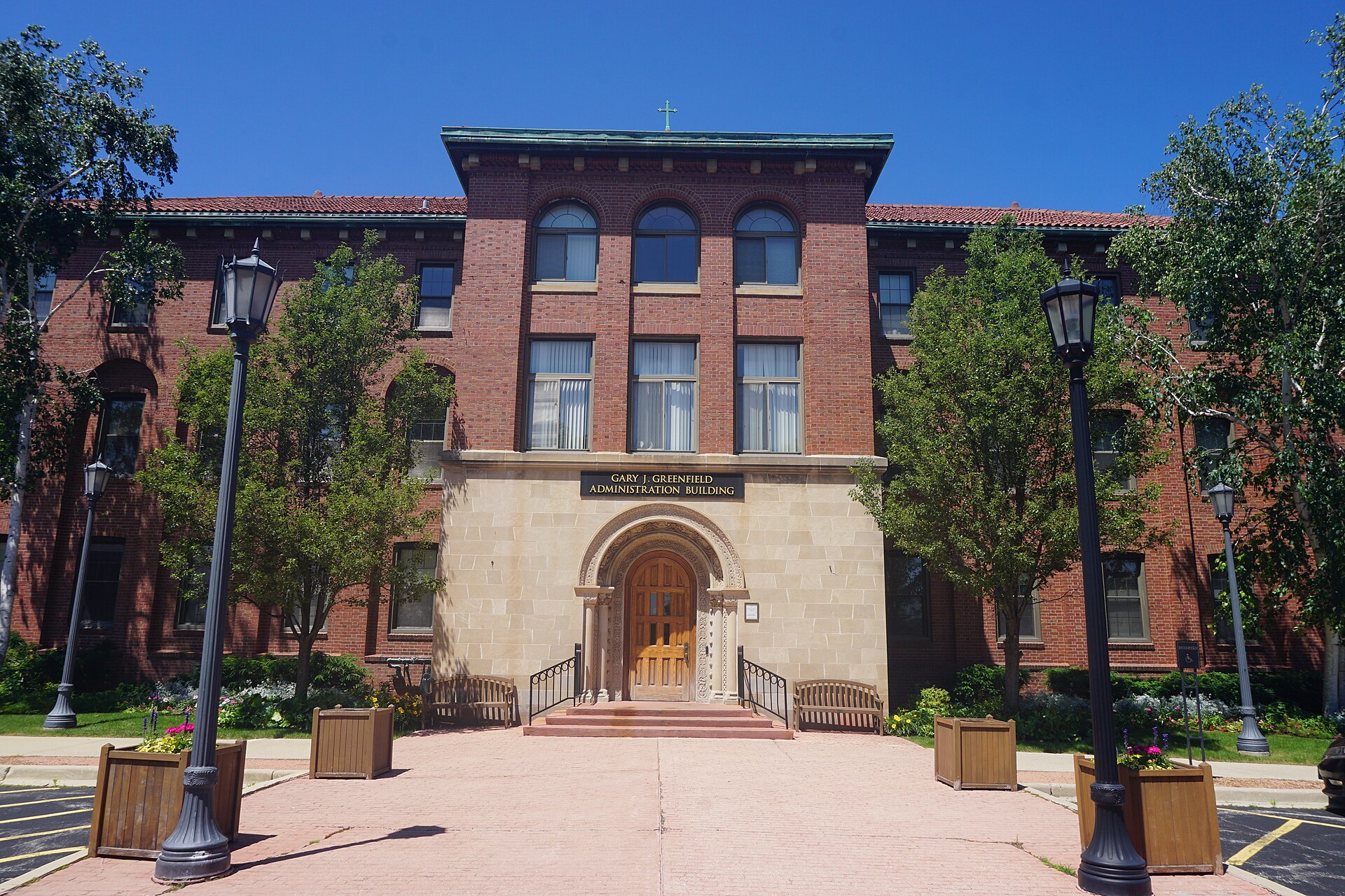 Wisconsin Lutheran College