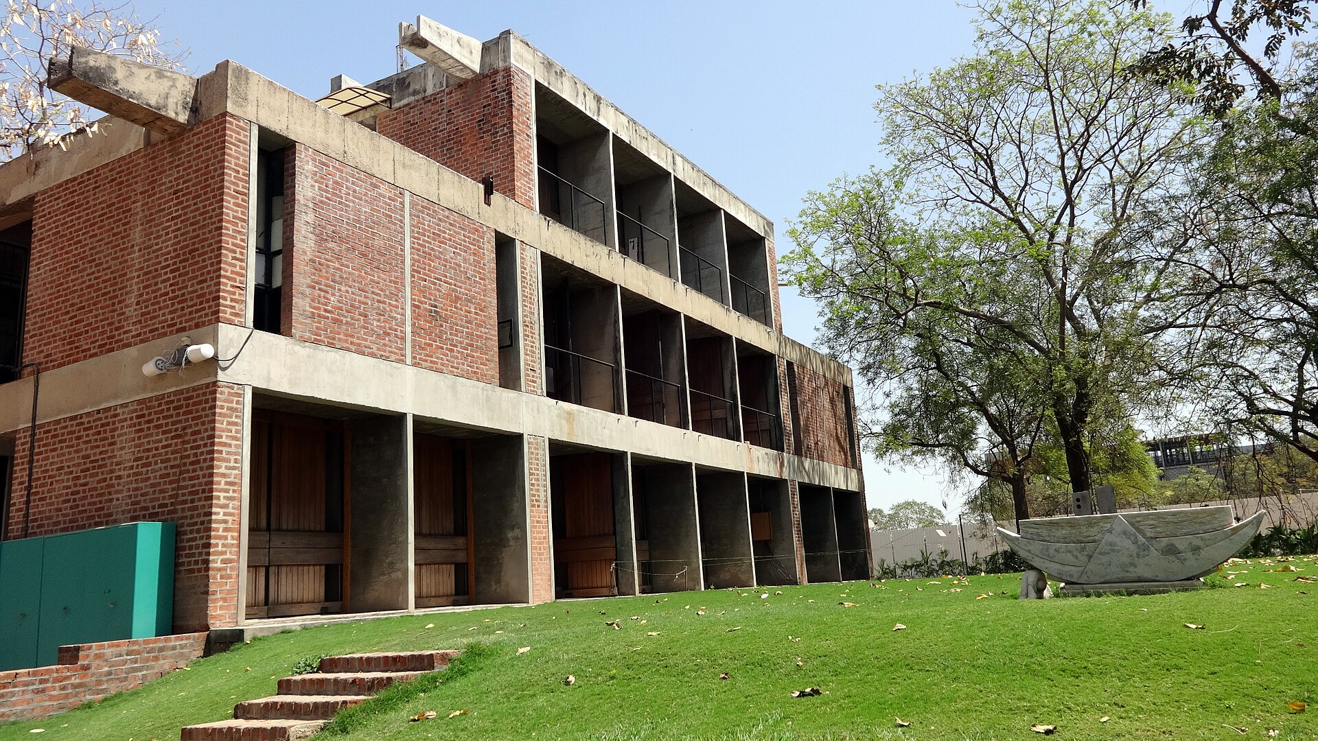 CEPT University