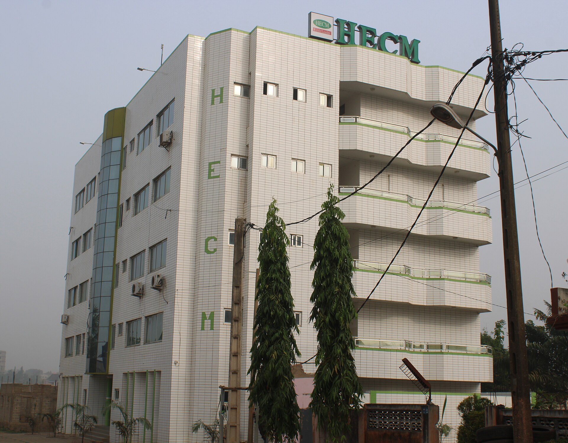 Haute École de Commerce et de Management