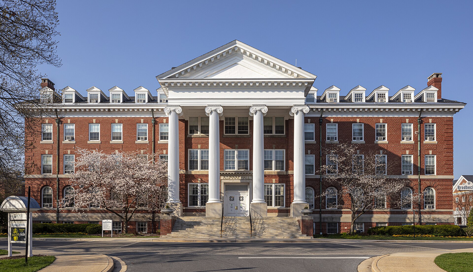 Hood College
