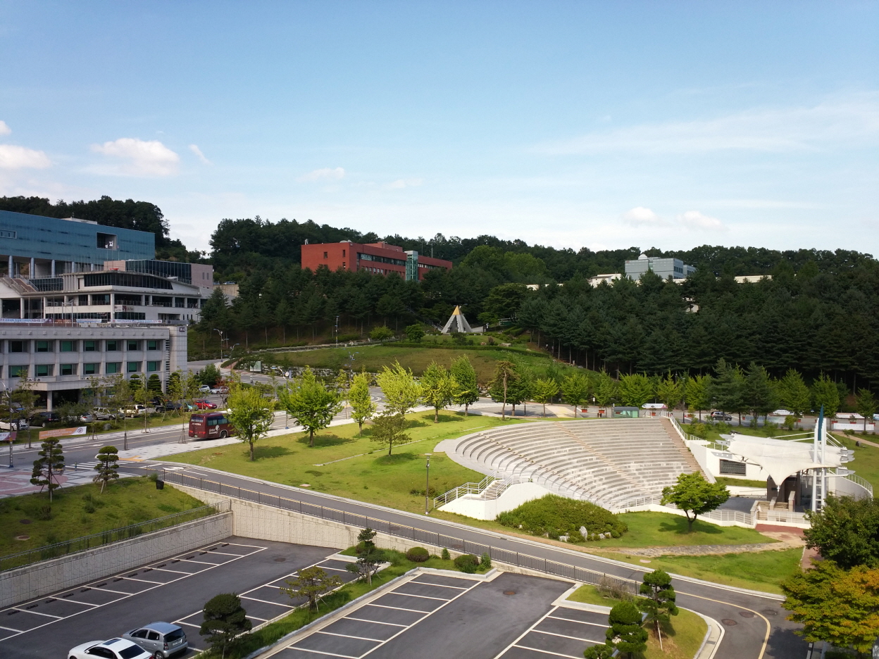 Korea National University of Transportation