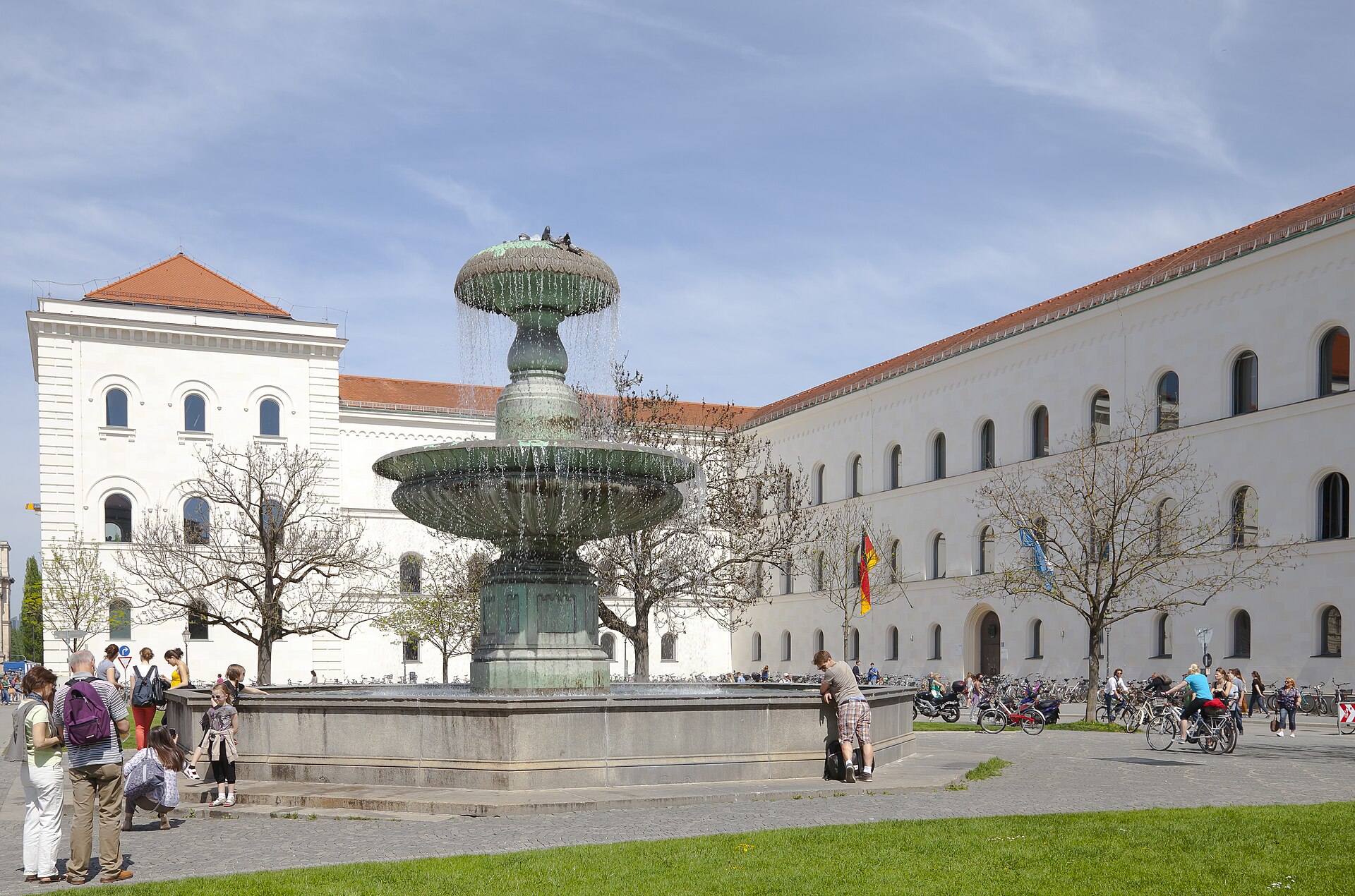 Ludwig-Maximilians-Universität München