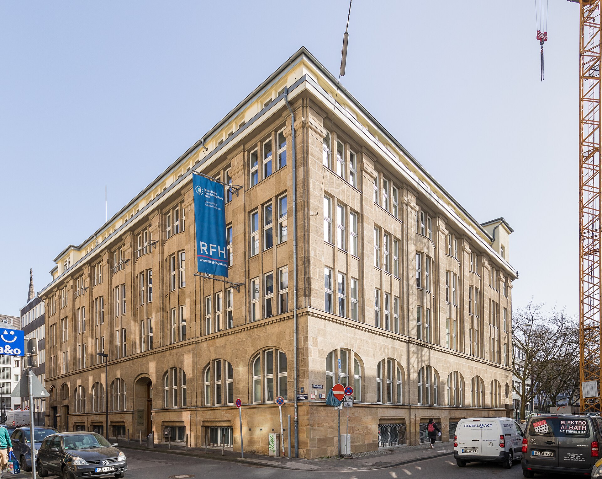 Rheinische Fachhochschule Köln